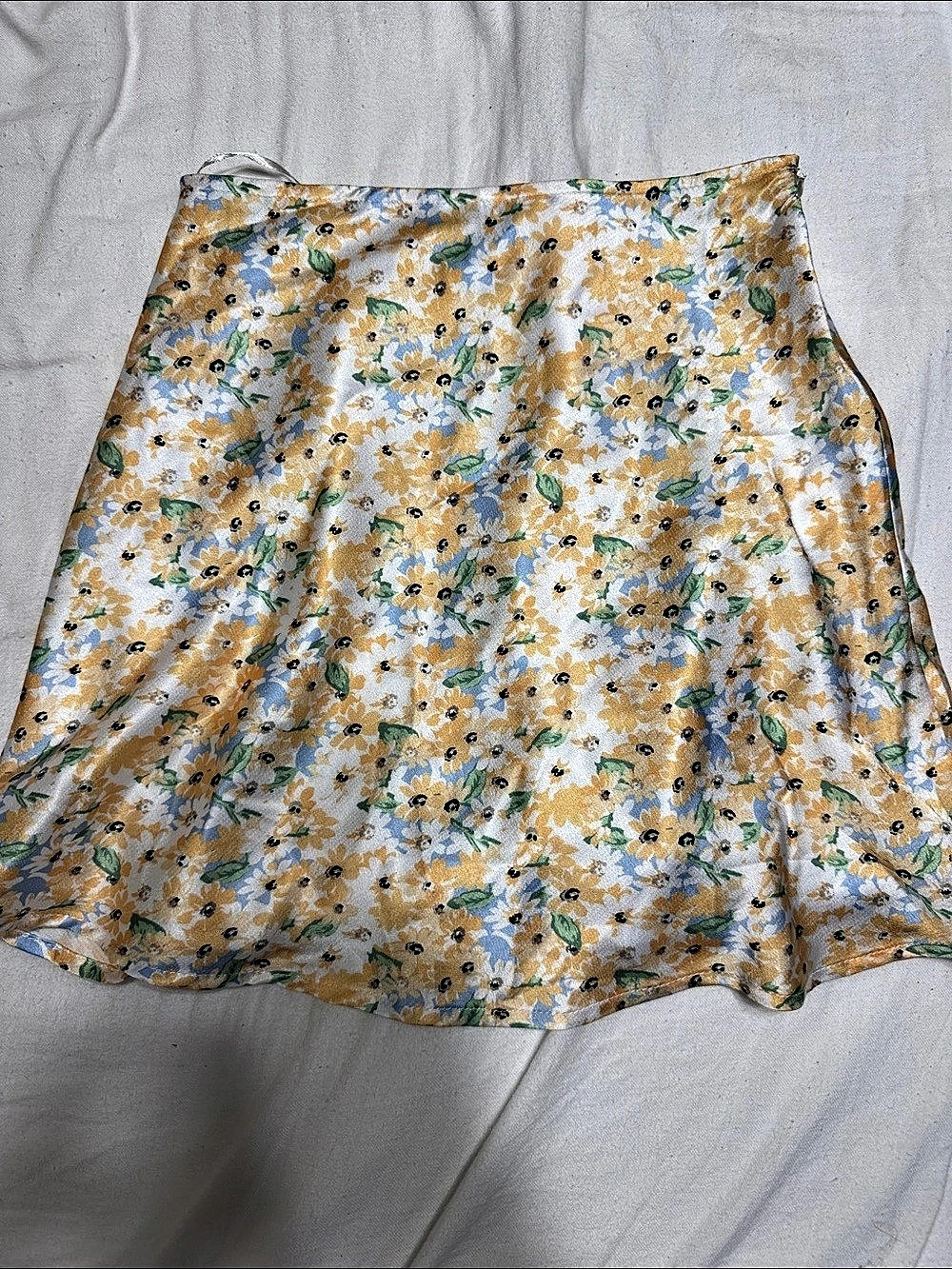 PRINCESS POLLY Floral Mini Skirt in Yellow & Blue Like New